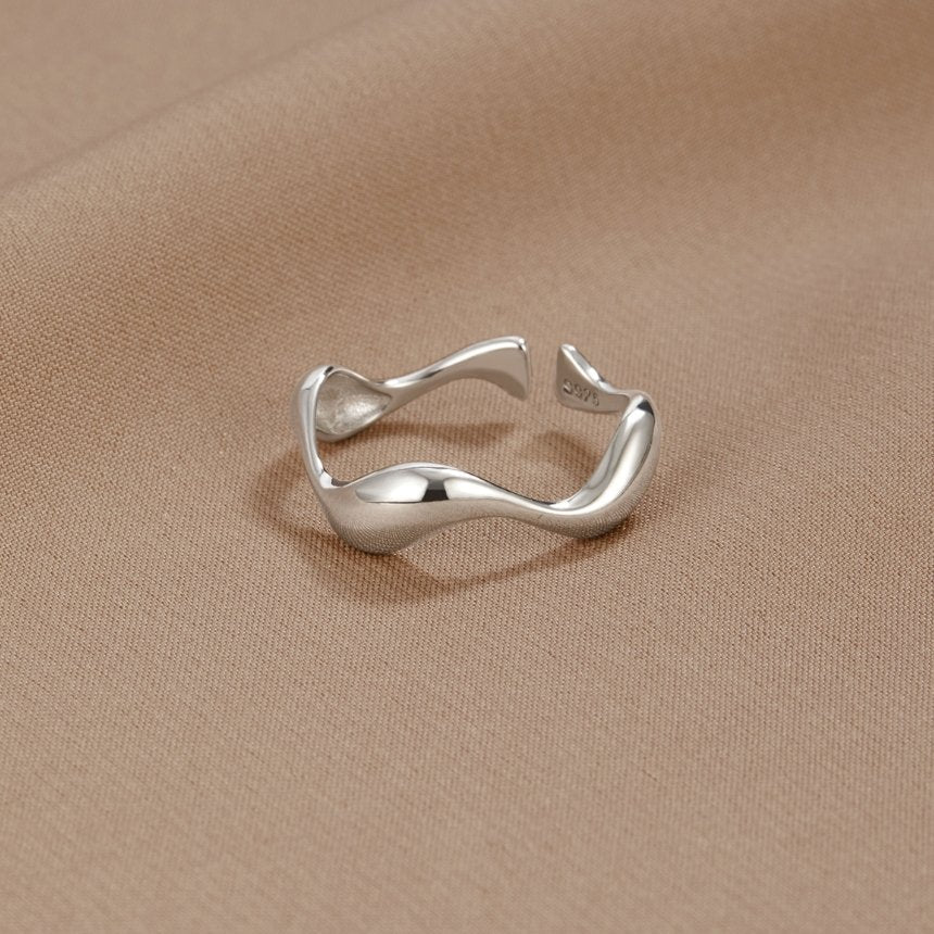 Ariel - Silver Wave Ring