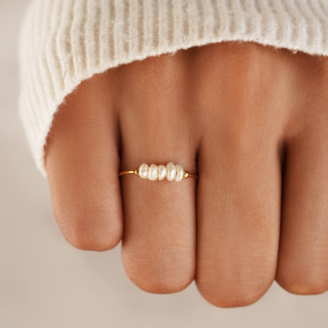 Silva - Ring with Freshwater Pearls