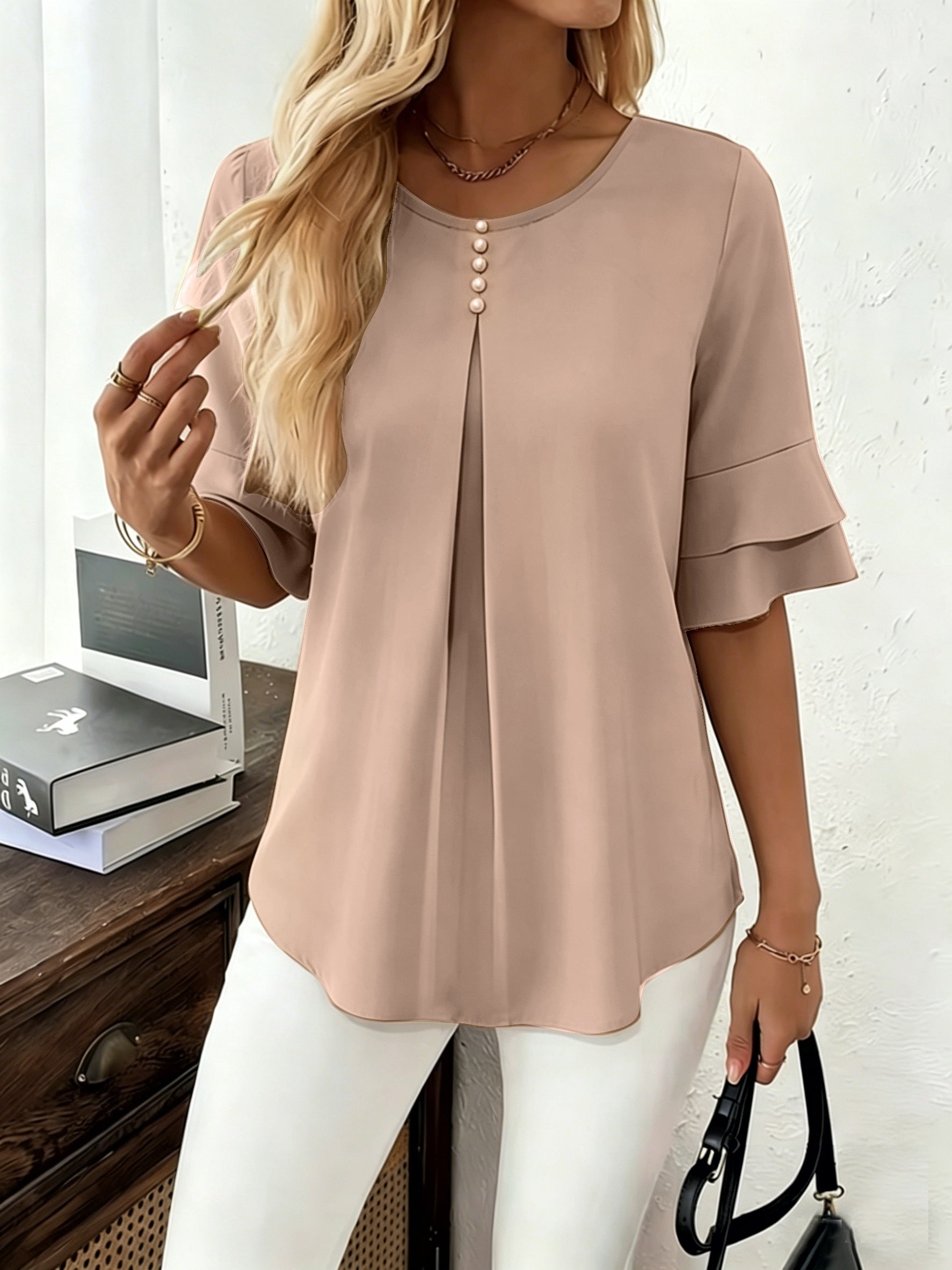 Vera - Elegant Blouse