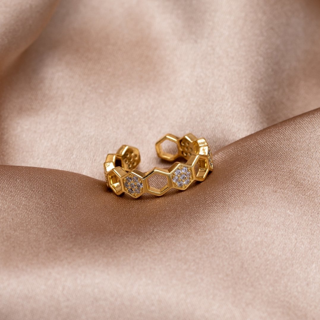 Cinthia - Gold and Crystal Ring